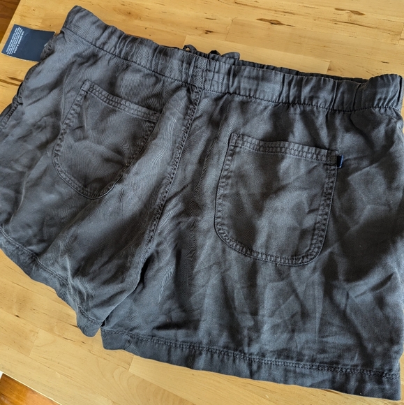 Bundle of gap and nautica XL/XXL shorts - Picture 7 of 13